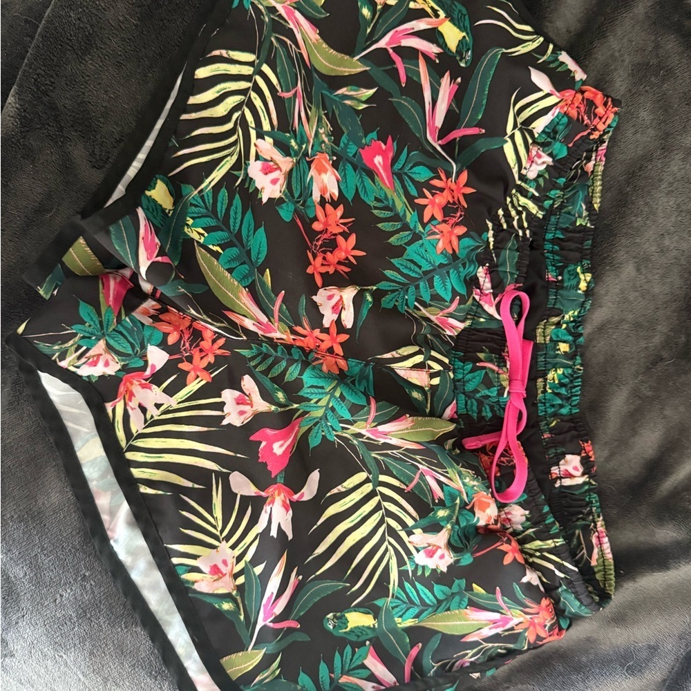 Old Navy Active Black and Green Floral Shorts - Picture 2 of 4